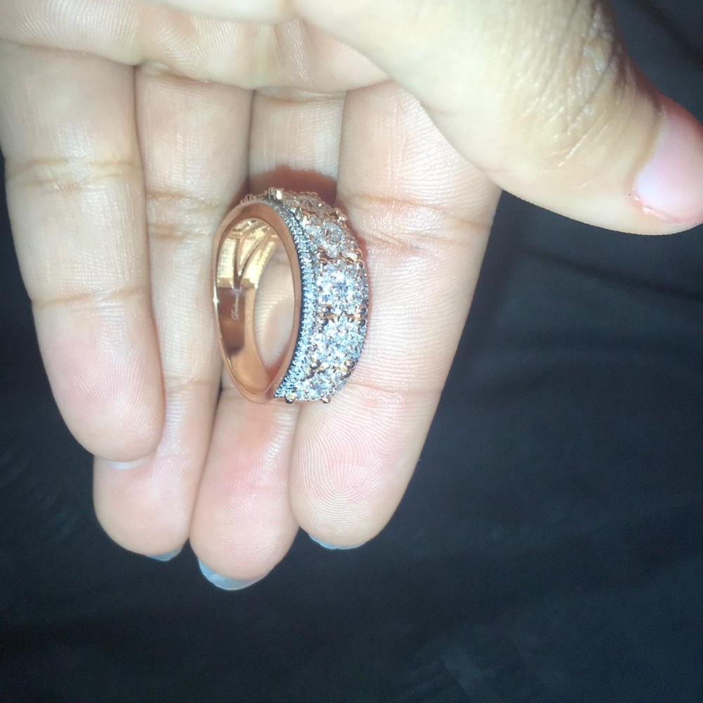 Rose gold diamond ring